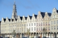 Beffroi (classé aux monuments historiques et au patrimoine mondial) depuis la Grand'Place, Arras, Pas-de-Calais, France